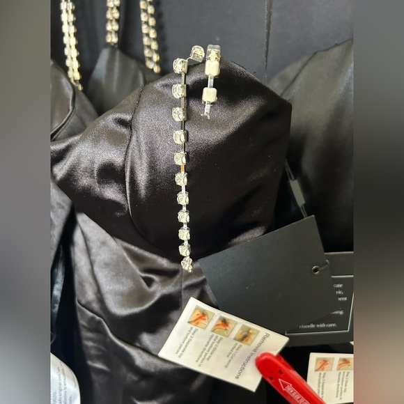 *Flawed Mac Duggal 12428 NWT Black Satin Rhinestone Strap Trumpet Gown - Picture 7 of 13